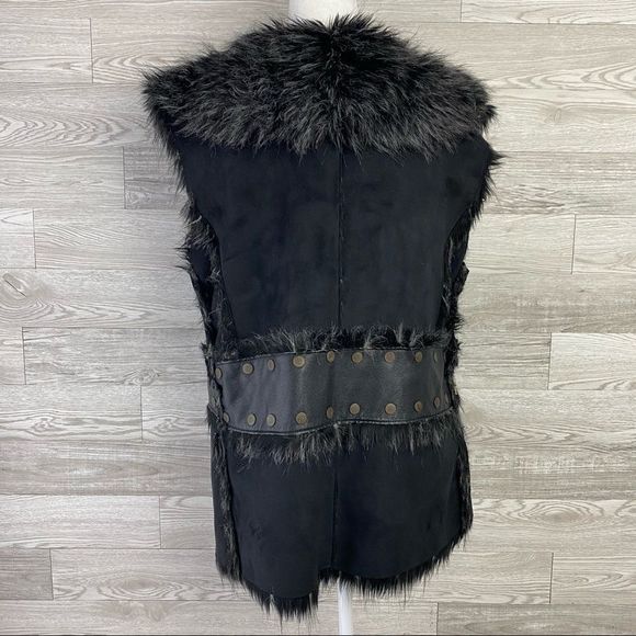 🧧SOLD🧧Rachel Zoe Black Suede Leather faux fur Vest - Picture 6 of 9